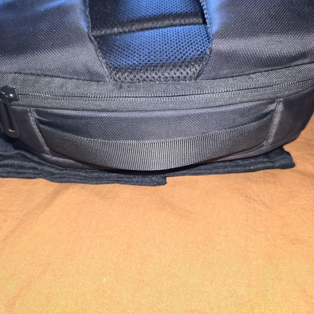 MONOLITH Backpack - Picture 7 of 12